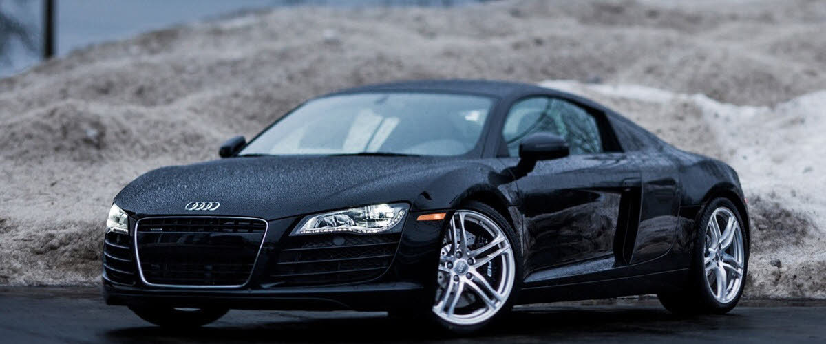 Black Audi R8