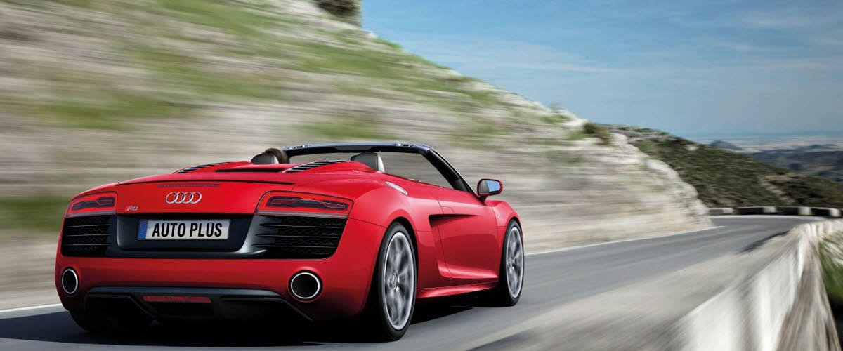 Red Audi R8 Spyder